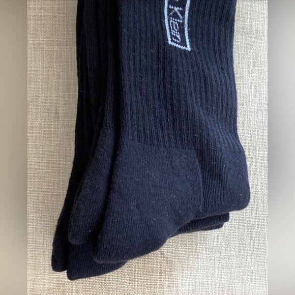 Calvin Klein Men’s Reimagined Heritage Cushion Crew 3 Pairs Black - Picture 2 of 11